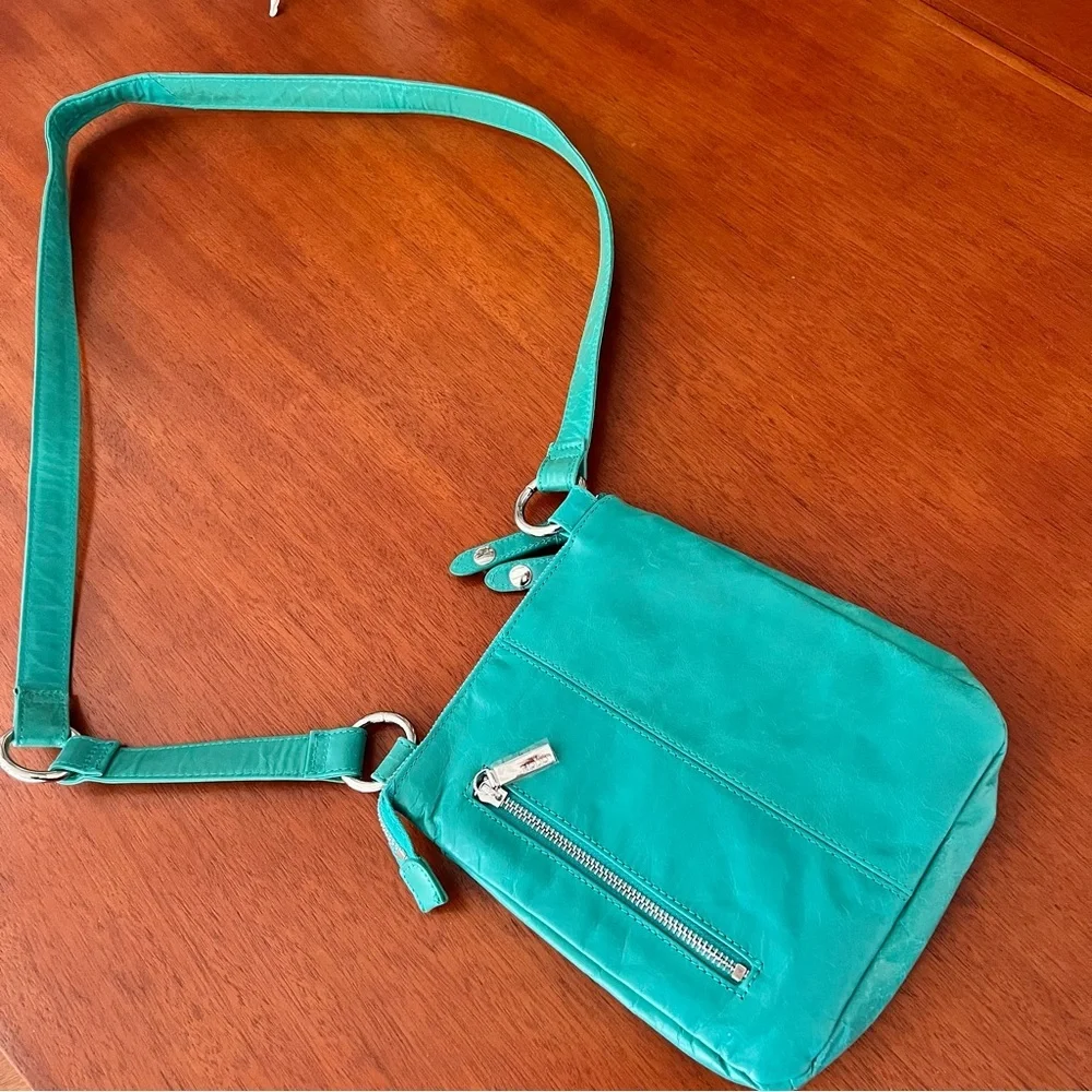 Hobo Teal Leather Crossbody Bag B2-17 - Picture 3 of 11